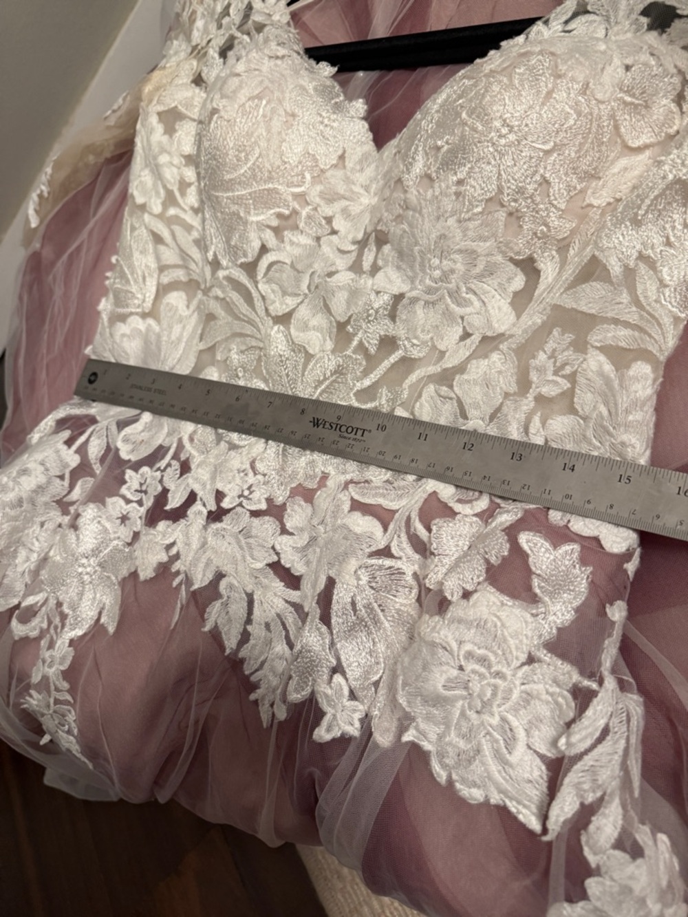 Justin Alexander Lace Pattern Long Dress With Pink/Bugundy Underlay & Ivory(TRR) - Picture 10 of 15